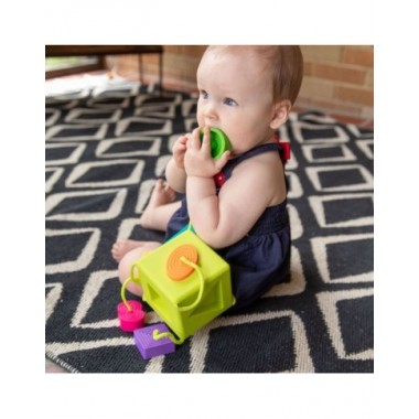 Oombee atradimų kubas kūdikiams ir silikoninę detalę kramtantis kūdikis