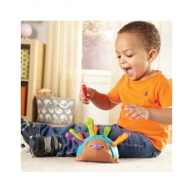 Smulkiosios motorikos žaidimas Ežiukas - Lavinamieji žaislai nuo 18 mėnesių