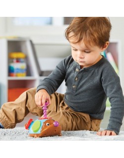 Smulkiosios motorikos žaidimas Ežiukas - Lavinamieji žaislai vaikams nuo 18 mėnesių