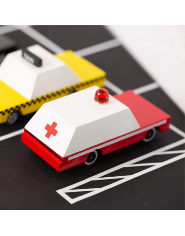 Candylab medinis greitosios pagalbos automobilis - Mediniai mašinų modeliukai
