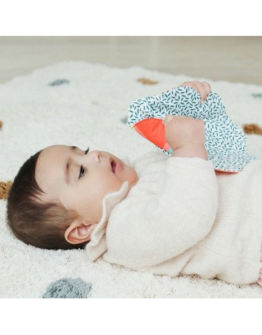 Miniland čežantis žaislas kūdikiams Gėlytė - Lavinamieji žaislai kūdikiams