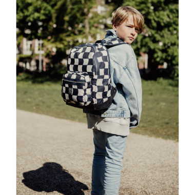 Berniukams dėvi Pick & Pack kuprinę pradinukams Mėlyni langeliai, M