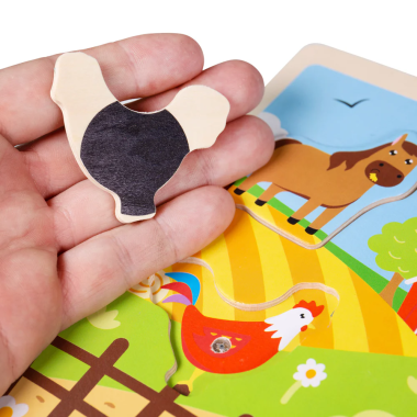 Bigjigs medinė dėlionė Ūkis su garsais (6 el.), rodomas magnetukas iš arti