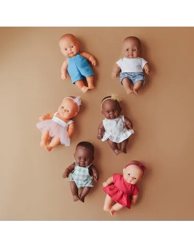 Miniland lėlė berniukas mėlynu kombinezonu (21 cm.) Miniland lėlė berniukas mėlynu kombinezonu (21 cm.)