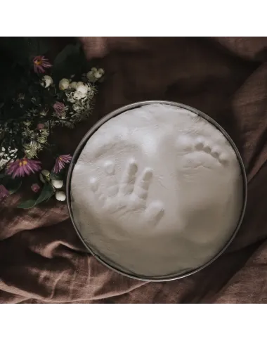 Balts rāmītis ar mazuļa rokas/pēdas nospiedumu - Lapute.lt