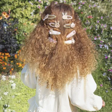 Plaukų segtukai Paukštelis (2 vnt.) ir mergaitė