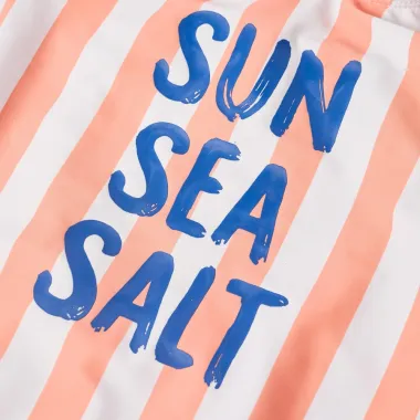 ZIPPY dryžuotas maudymosi kostiumėlis (3/4-13/14 m) iš arti, užrašas