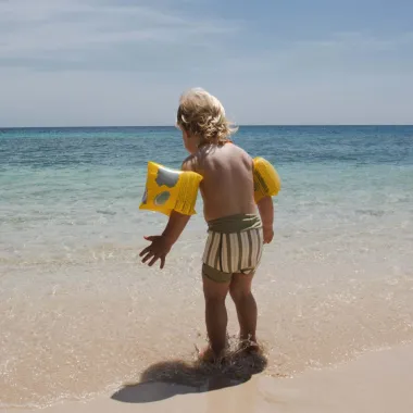 Pripučiamos plaukimo rankovės (2-6 m) paplūdimyje