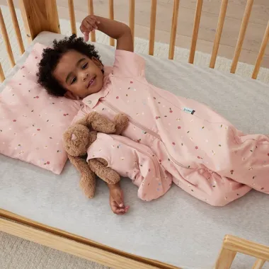 ergoPouch rozā bērnu spilvens Gėlytės - Lapute.lt