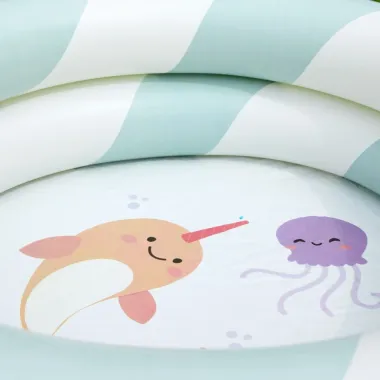 Miniland pripučiamas vandens baseinas (60 cm) - dugno vaizdas iš arti su mielomis iliustracijomis