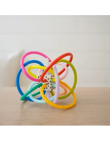 Winkel Colorpop kramtukas–barškutis kūdikiams - vaizdas baltame fone iš priekio