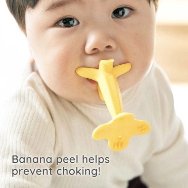 Vaikas kramto EdisonMama kramtuką Bananas plus