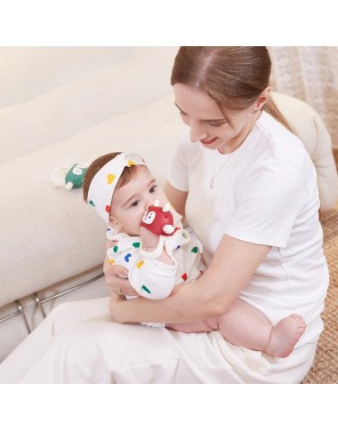 Smily Mia kramtukas kūdikiams Elniukas, raudonas Smily Mia kramtukas kūdikiams Elniukas, raudonas