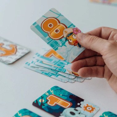 Duck & Cover – ātra kāršu spēle ģimenei | Lapute.lt