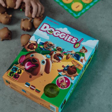 Galda spēle Doggies – jautra sunīšu spēle | Lapute.lt