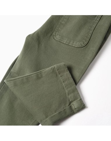 Tumši zaļš kombinezons zēnam (6/9–24/36 mēn.) Tumši zaļš kombinezons zēnam (6/9–24/36 mēn.)