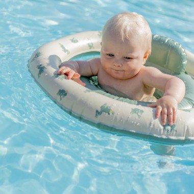 Pripučiamas plaukimo ratas vaikams Varliukai (1-2 m) ir berniukas